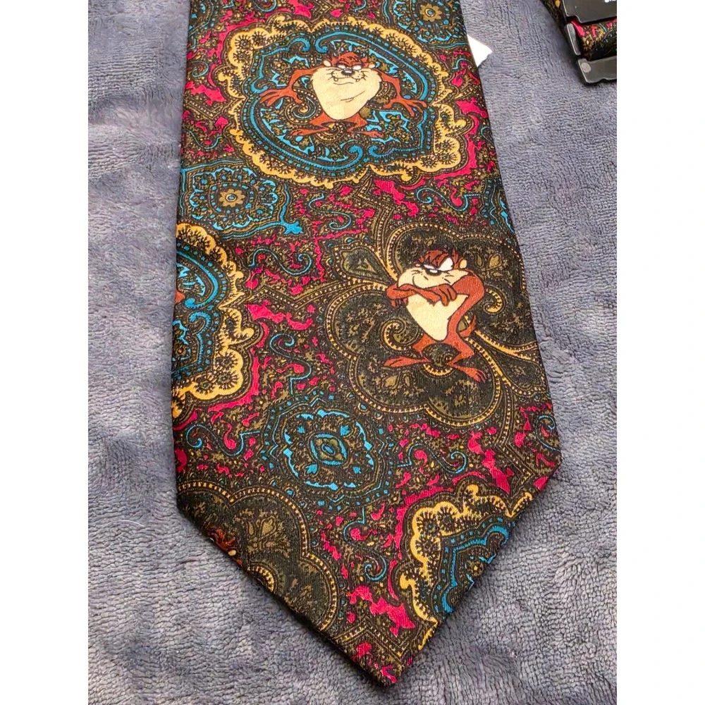 Vintage 1993 Looney Tunes Mania Tasmanian Devil Paisley Silk Blend Tie NWT